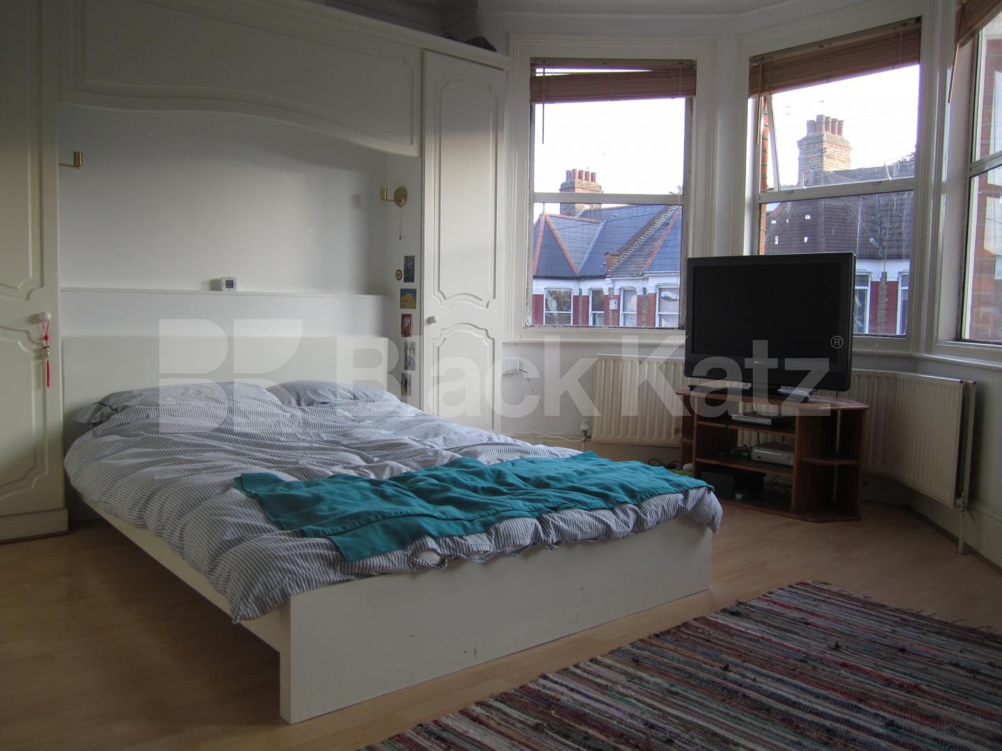 			LET BY BLACK KATZ, 4 Bedroom, 1 bath, 1 reception House			 Keston Road, Turnpike Lane